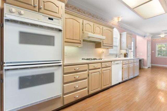 4207 W Jevon Lane, Lake Charles, LA 70605