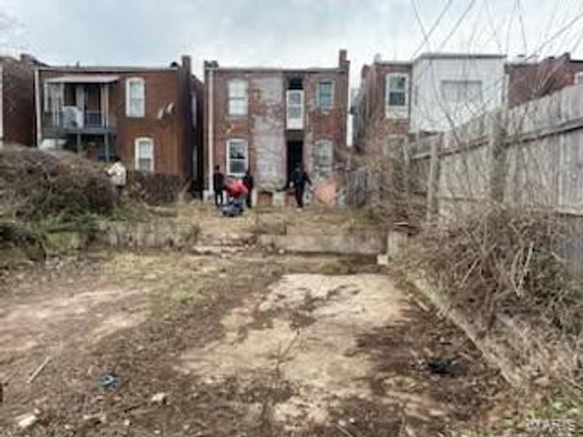 4424 Athlone Avenue, St Louis, MO 63115