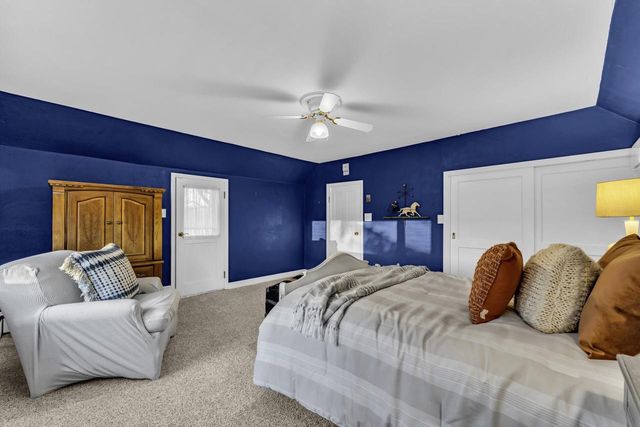 N47W22683 Weyer ROAD, Pewaukee, WI 53072