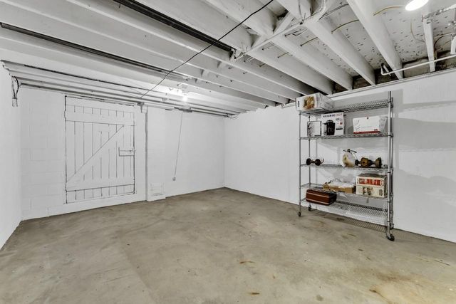 N47W22683 Weyer ROAD, Pewaukee, WI 53072