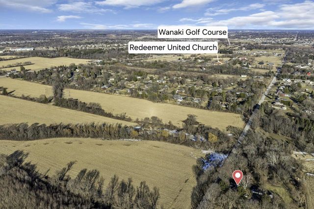 N47W22683 Weyer ROAD, Pewaukee, WI 53072