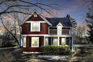 N47W22683 Weyer ROAD, Pewaukee, WI 53072