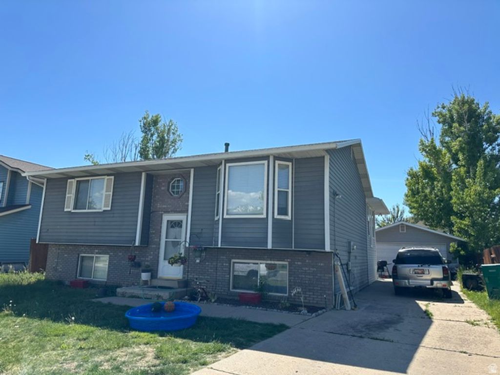 1177 N 200 W, Layton, UT 84041