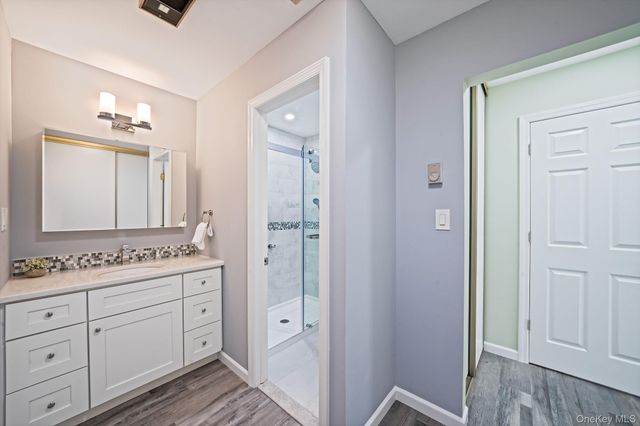 101 Flair Court E, Saint James, NY 11780