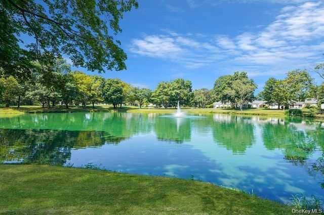 101 Flair Court E, Saint James, NY 11780