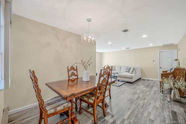 101 Flair Court E, Saint James, NY 11780