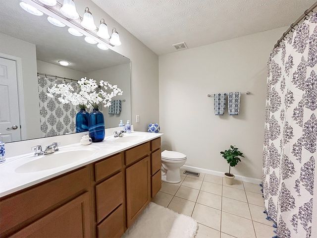 1978 Spring Ridge Drive, Beavercreek, OH 45385