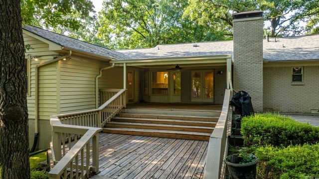 10800 San Joaquin Valley Drive, Little Rock, AR 72212