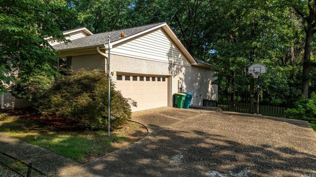 10800 San Joaquin Valley Drive, Little Rock, AR 72212