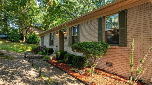 10800 San Joaquin Valley Drive, Little Rock, AR 72212