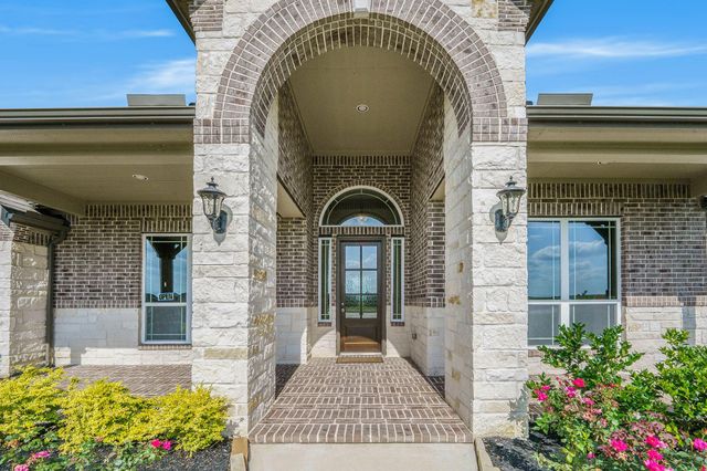 2265 Diamond D, Beaumont, TX 77713