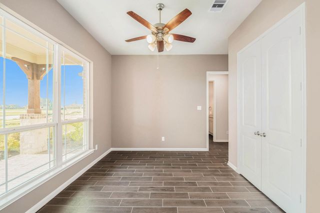 2265 Diamond D, Beaumont, TX 77713