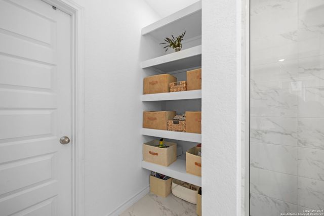 10619 Revolver Trail, San Antonio, TX 78254