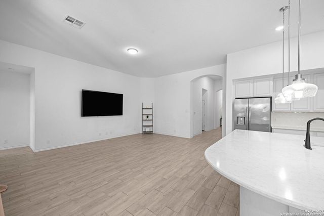 10619 Revolver Trail, San Antonio, TX 78254