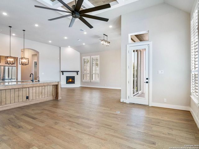 2129 Glendon Drive, San Antonio, TX 78260