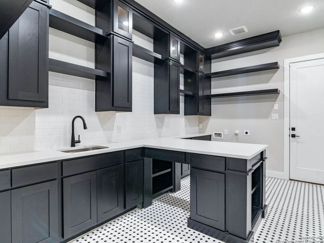 2129 Glendon Drive, San Antonio, TX 78260