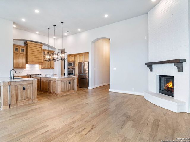 2129 Glendon Drive, San Antonio, TX 78260