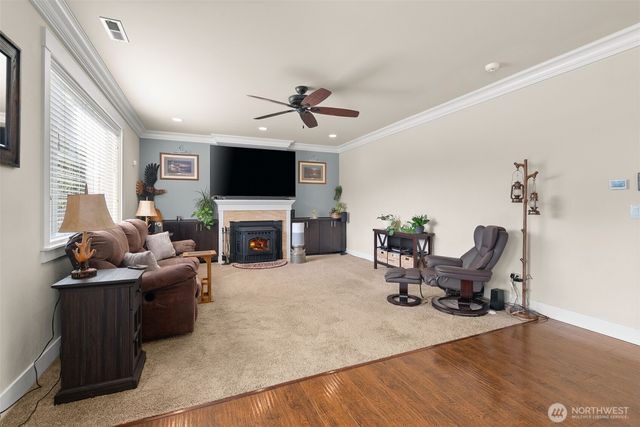 29015 33rd Avenue S, Roy, WA 98580