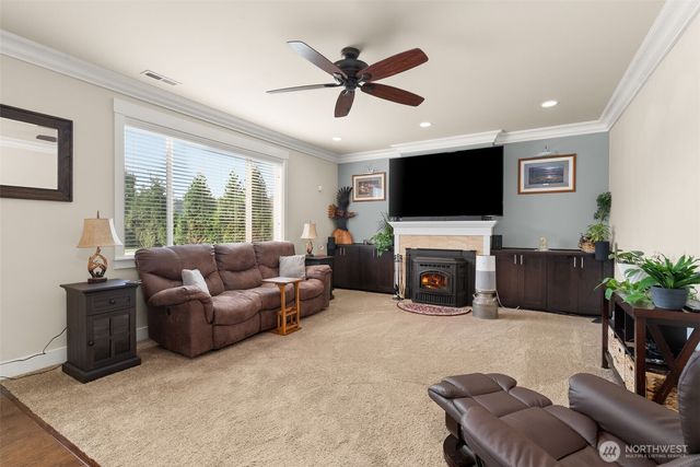 29015 33rd Avenue S, Roy, WA 98580