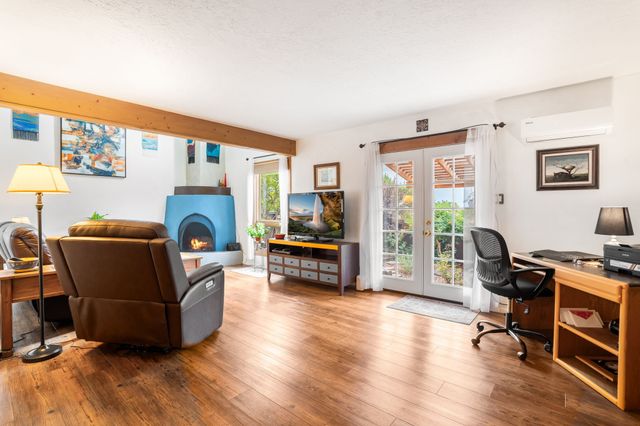 2996 Plaza Azul, Santa Fe, NM 87507