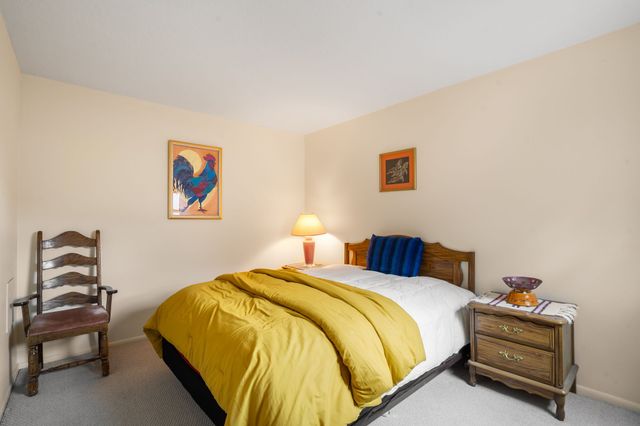 2996 Plaza Azul, Santa Fe, NM 87507