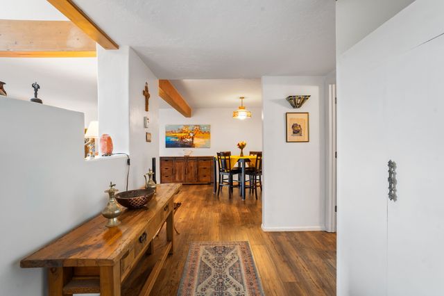2996 Plaza Azul, Santa Fe, NM 87507