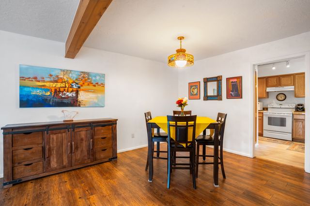 2996 Plaza Azul, Santa Fe, NM 87507