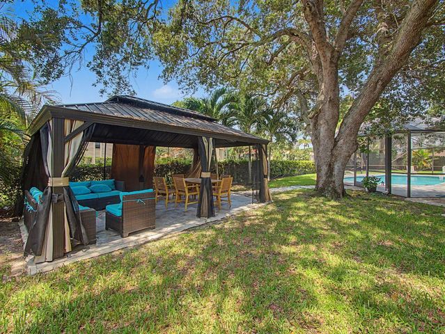 21521 Sassafras Road, Boca Raton, FL 33433