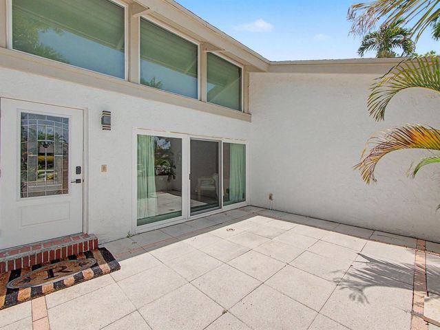 21521 Sassafras Road, Boca Raton, FL 33433