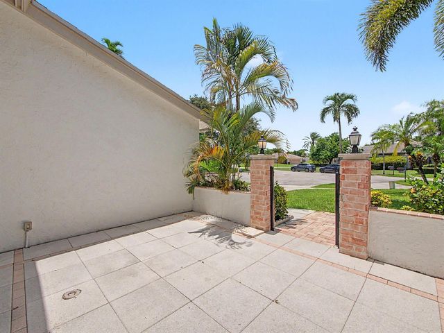 21521 Sassafras Road, Boca Raton, FL 33433