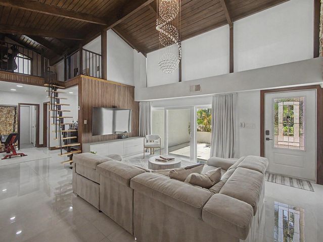 21521 Sassafras Road, Boca Raton, FL 33433