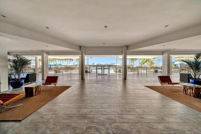 800 West Avenue 431, Miami Beach, FL 33139