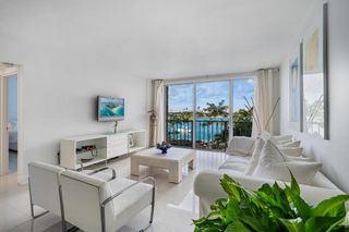800 West Avenue 431, Miami Beach, FL 33139