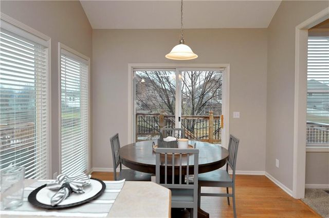 964 Wellington Way, Liberty, MO 64068