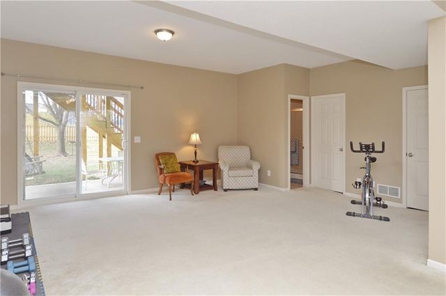 964 Wellington Way, Liberty, MO 64068