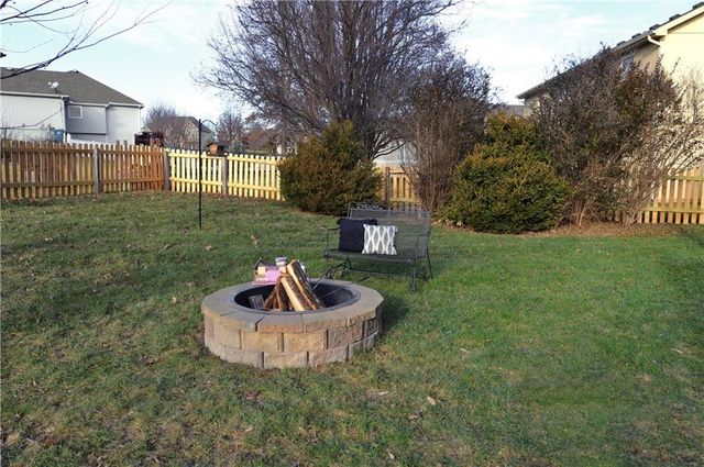 964 Wellington Way, Liberty, MO 64068