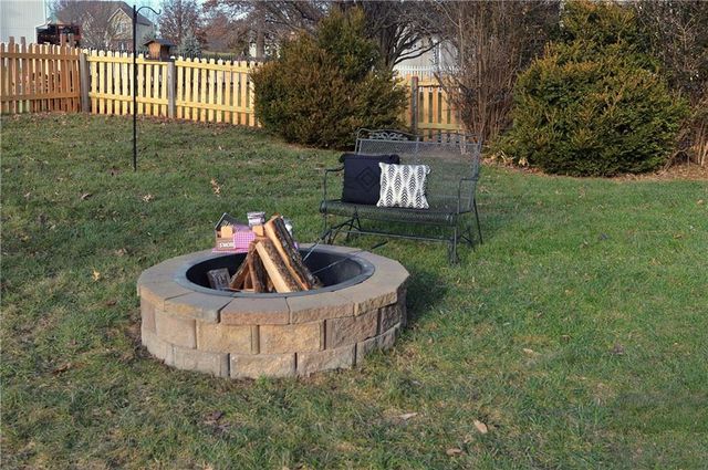 964 Wellington Way, Liberty, MO 64068