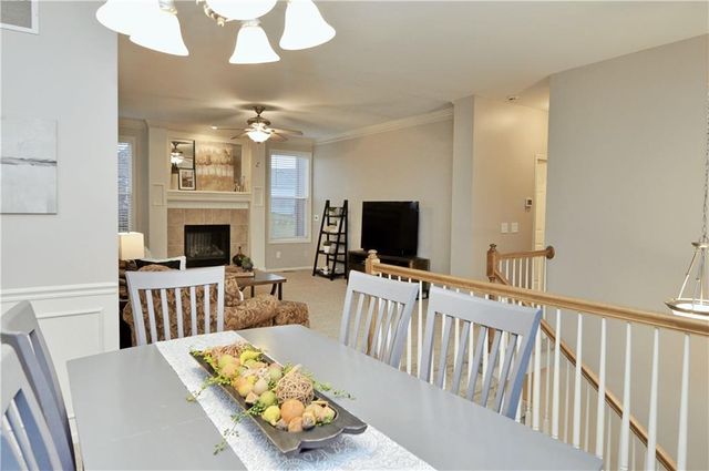 964 Wellington Way, Liberty, MO 64068