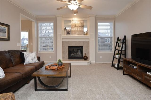 964 Wellington Way, Liberty, MO 64068