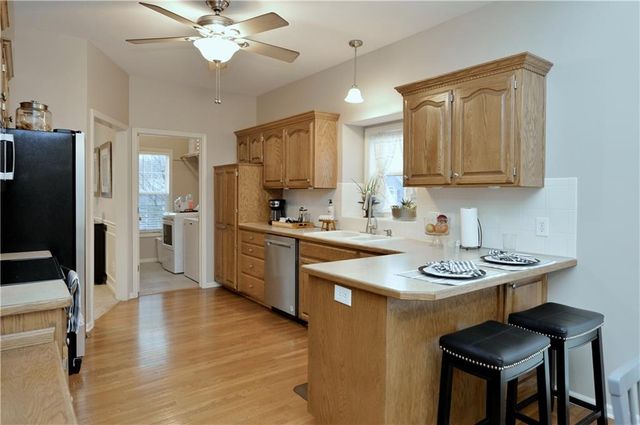 964 Wellington Way, Liberty, MO 64068