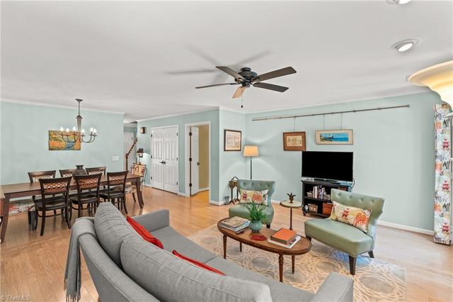 617 Uwharrie Street N, Asheboro, NC 27203