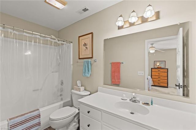 617 Uwharrie Street N, Asheboro, NC 27203