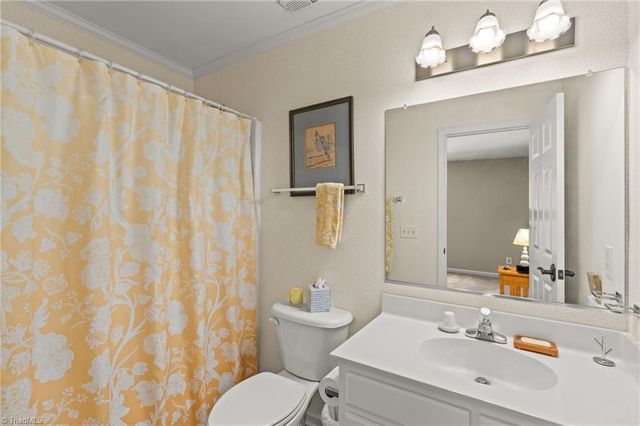 617 Uwharrie Street N, Asheboro, NC 27203