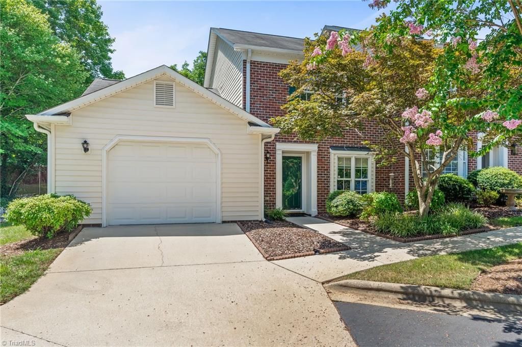 617 Uwharrie Street N, Asheboro, NC 27203
