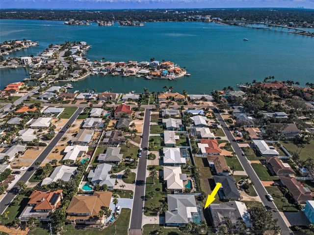 100 20TH STREET, Belleair Beach, FL 33786