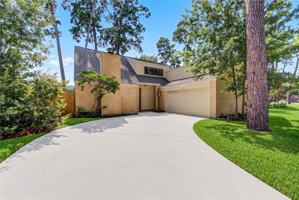 25027 Barmby Drive, Spring, TX 77389