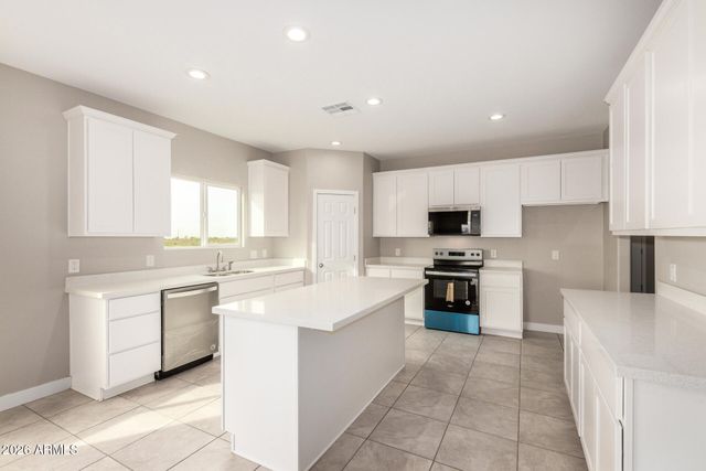 20427 W MOUNTAIN SAGE Drive, Buckeye, AZ 85326