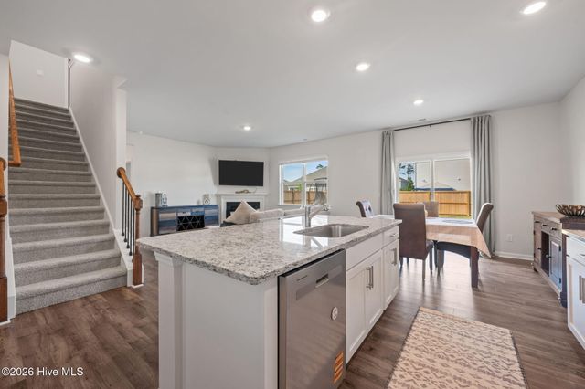 1027 Minnette Circle, New Bern, NC 28562