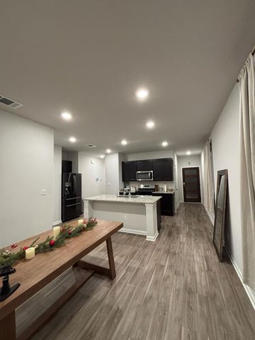 316 Tolo DR, Elgin, TX 78621