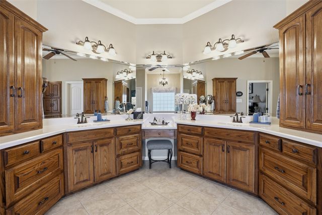 2262 Cedar Grove Drive, Cleburne, TX 76033